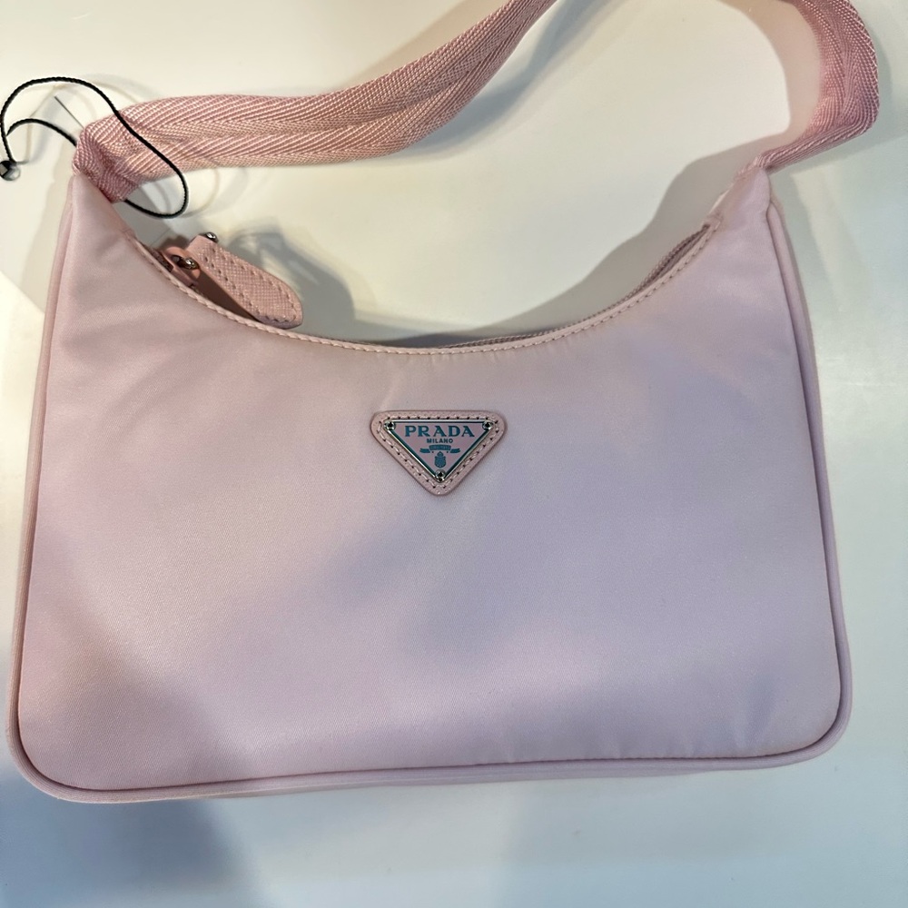 Prada Light Pink Re-Edition Nylon Shoulder Bag NEW - Picture 4 of 10